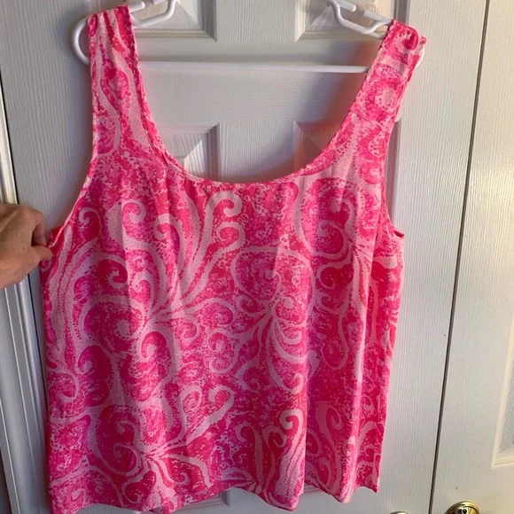 Lilly Pulitzer Pink and White Patterned Top - Picture 6 of 8